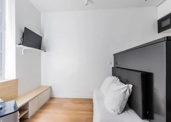 2pers#les Halles#etienne Marcel#ac * Paris