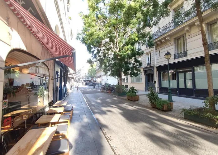 2pers#les Halles#etienne Marcel#ac باريس