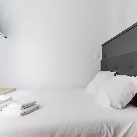 2pers#les Halles#etienne Marcel#ac Paříž