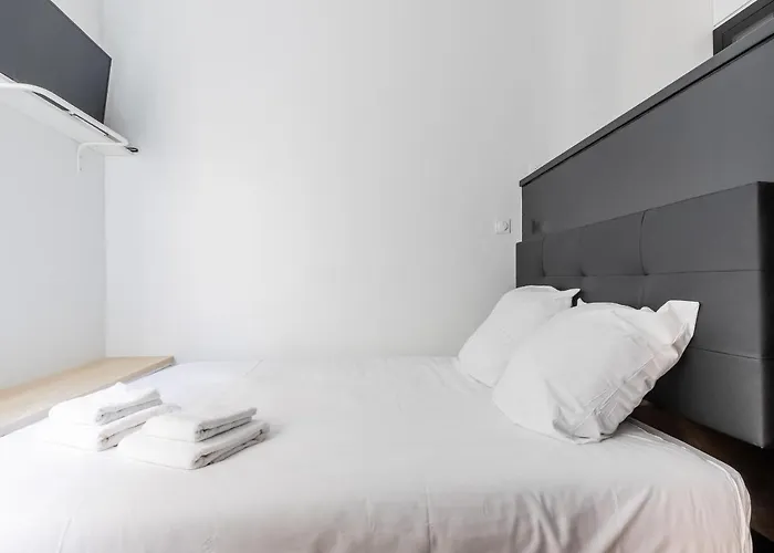 2pers#les Halles#etienne Marcel#ac Paryż